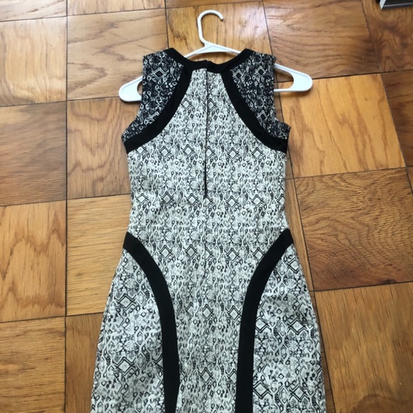 Parker dress - Picture 2 of 2